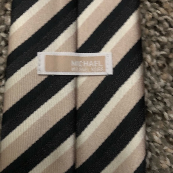 Designer ties (4) - Picture 6 of 8